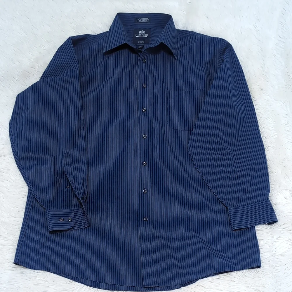 Men's Stafford Blue & Black Pinstripe Fitted Dress Shirt 17-1/2 34-35